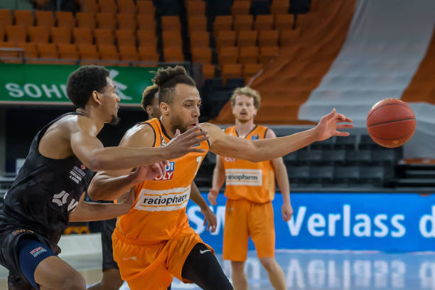 力量和敏锐 力量和敏锐